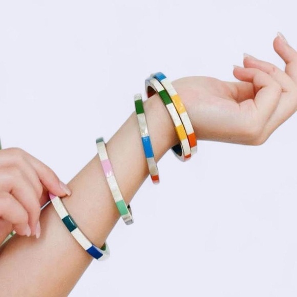 Multicolored Acrylic Bangles - Picture 4 of 7